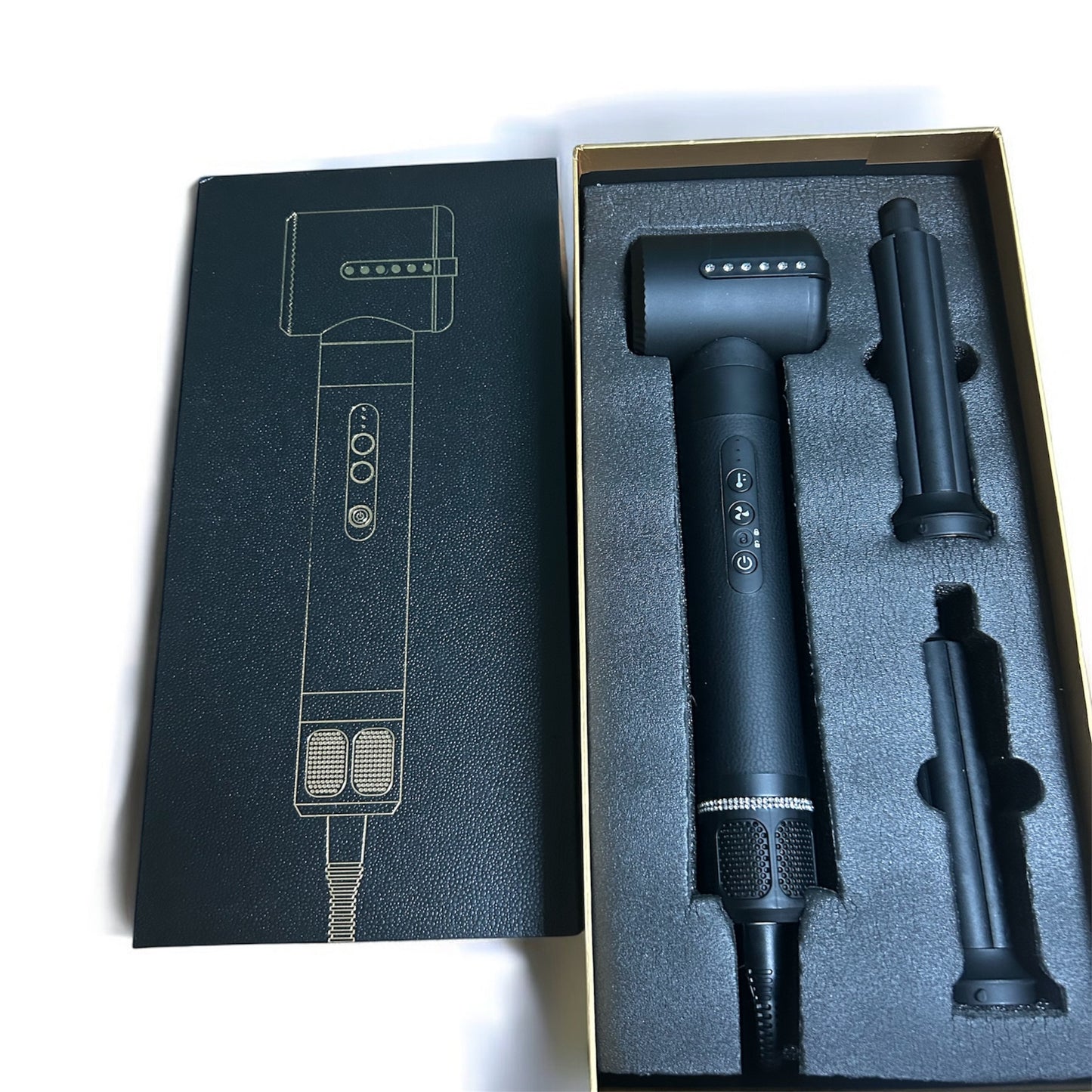 Le brushing de luxe, sans le prix du luxe. 7-en-1 pour sécher, lisser, boucler et plus