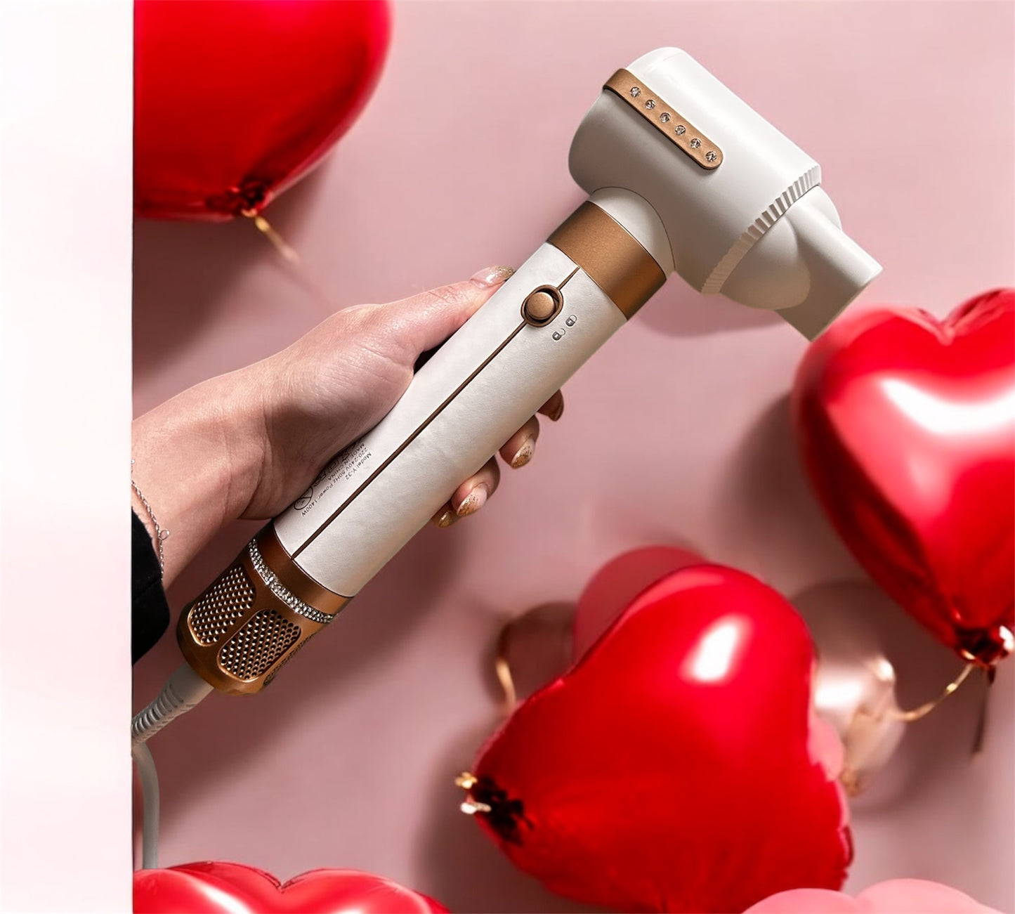 Le brushing de luxe, sans le prix du luxe. 7-en-1 pour sécher, lisser, boucler et plus
